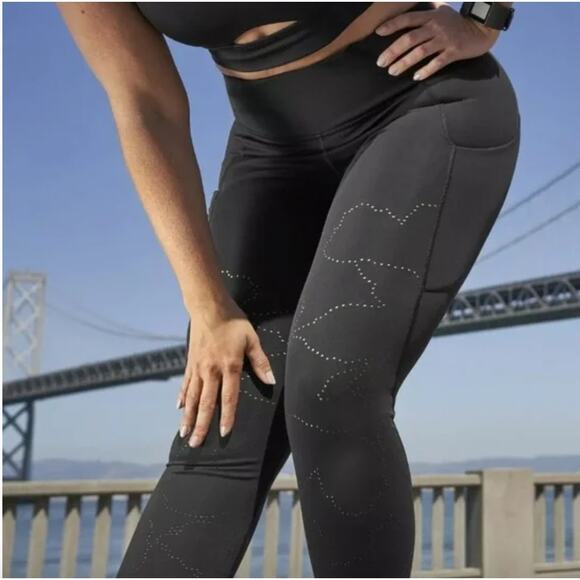 Athleta All In Reaction 7/8 Tight Stretch Leggings Black Small Travel Run Sporty - Picture 1 of 11